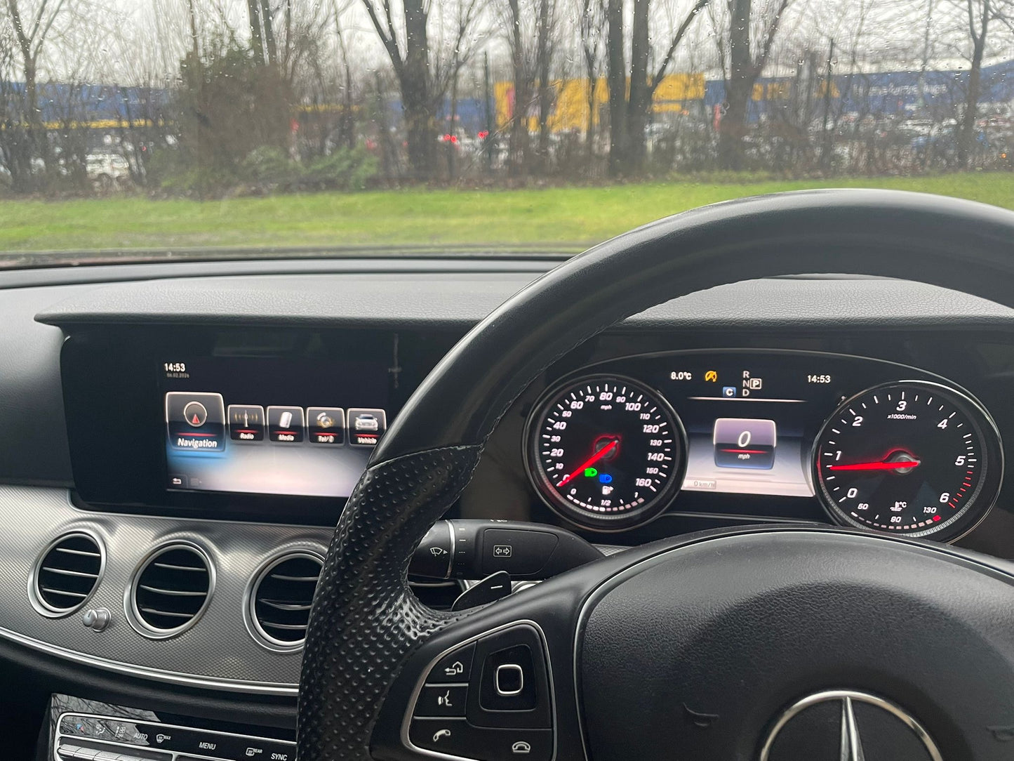 Mercedes-Benz E Class W213 NTG5.0E Wireless Apple 13 Inch Touchscreen