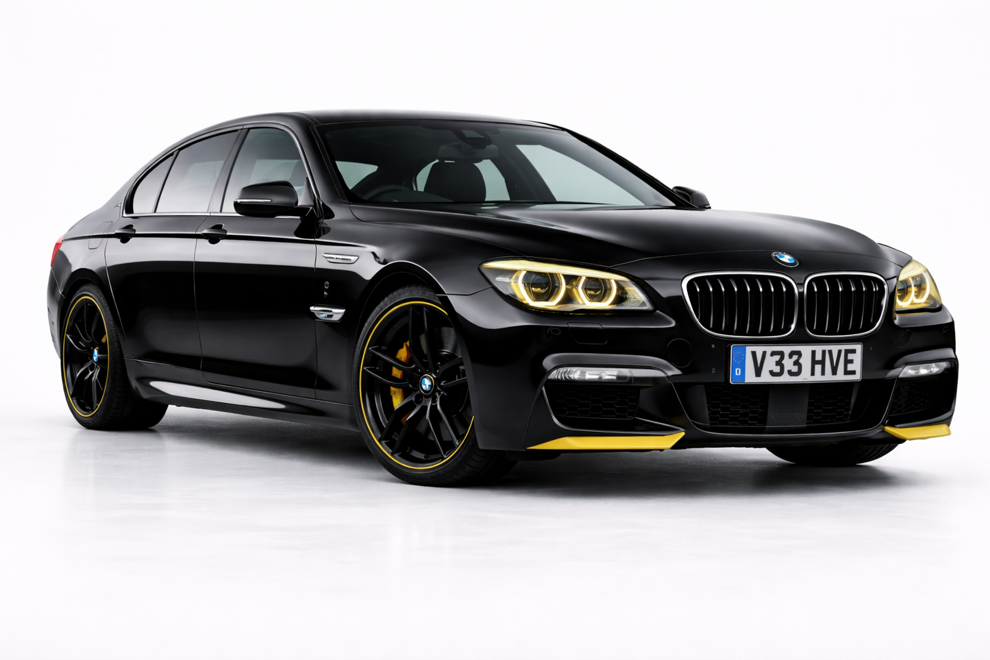 BMW 7 Series F01/F02 Linux Touchscreen w/ Built in Wireless CarPlay & Android Auto