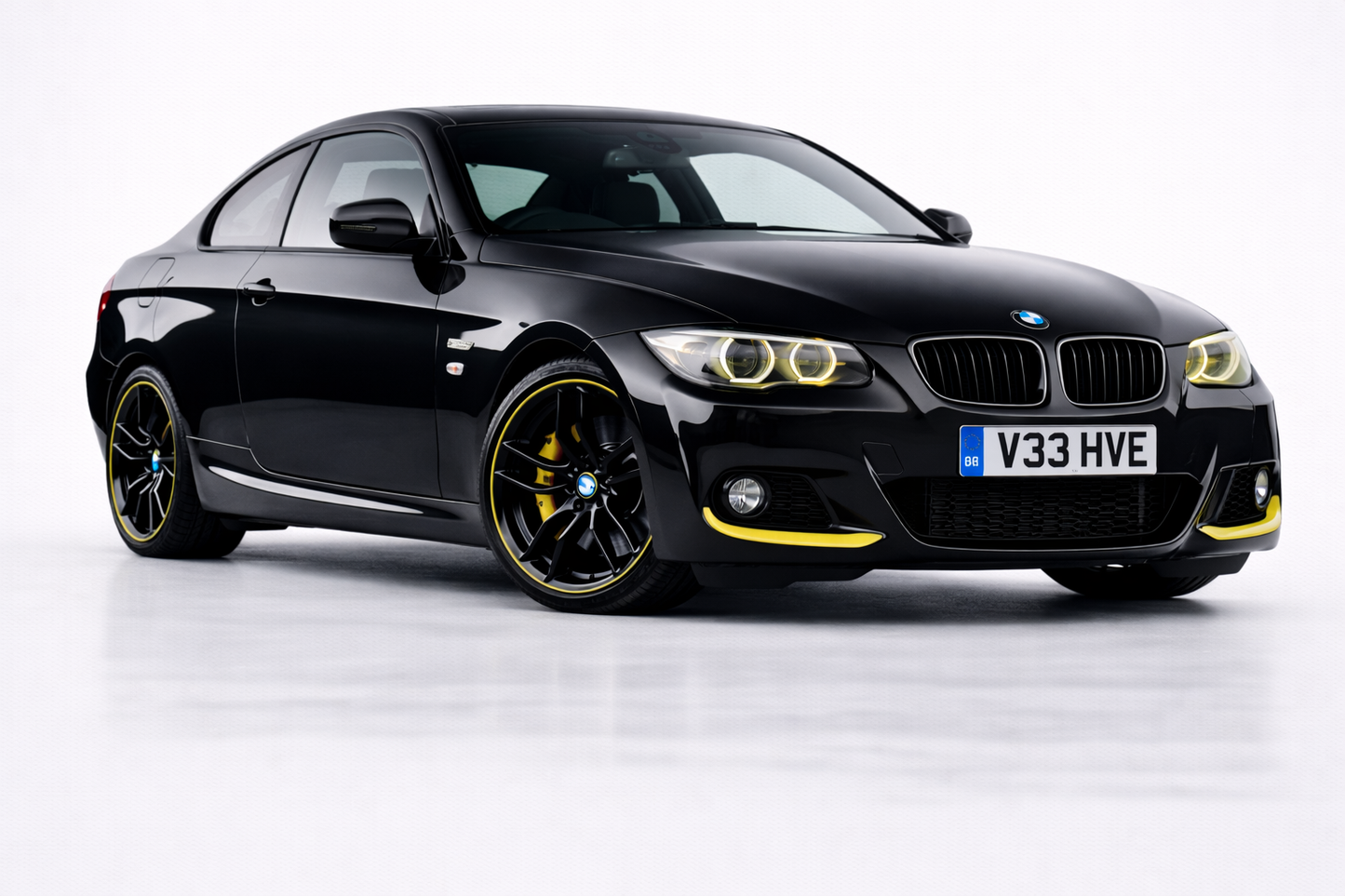 BMW 3 Series E90 E91 E92 E93 Linux Touchscreen w/ Built in Wireless CarPlay & Android Auto