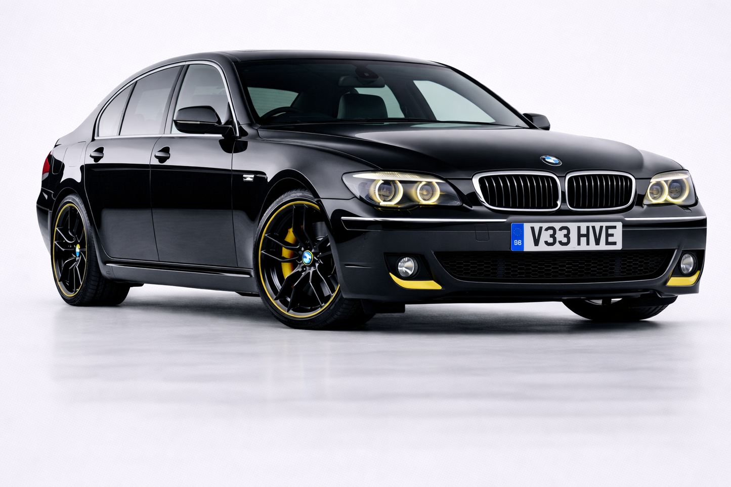 BMW 7 Series E65 E66 Linux Touchscreen w/ Built in Wireless CarPlay & Android Auto